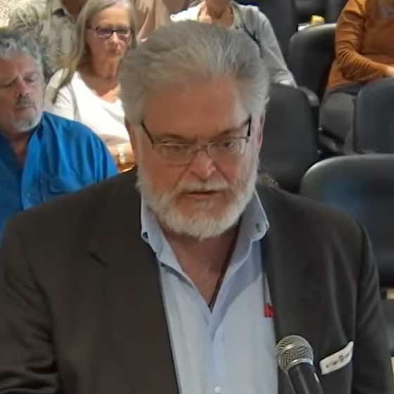 Jay Sweet speaking at an ITID meeting